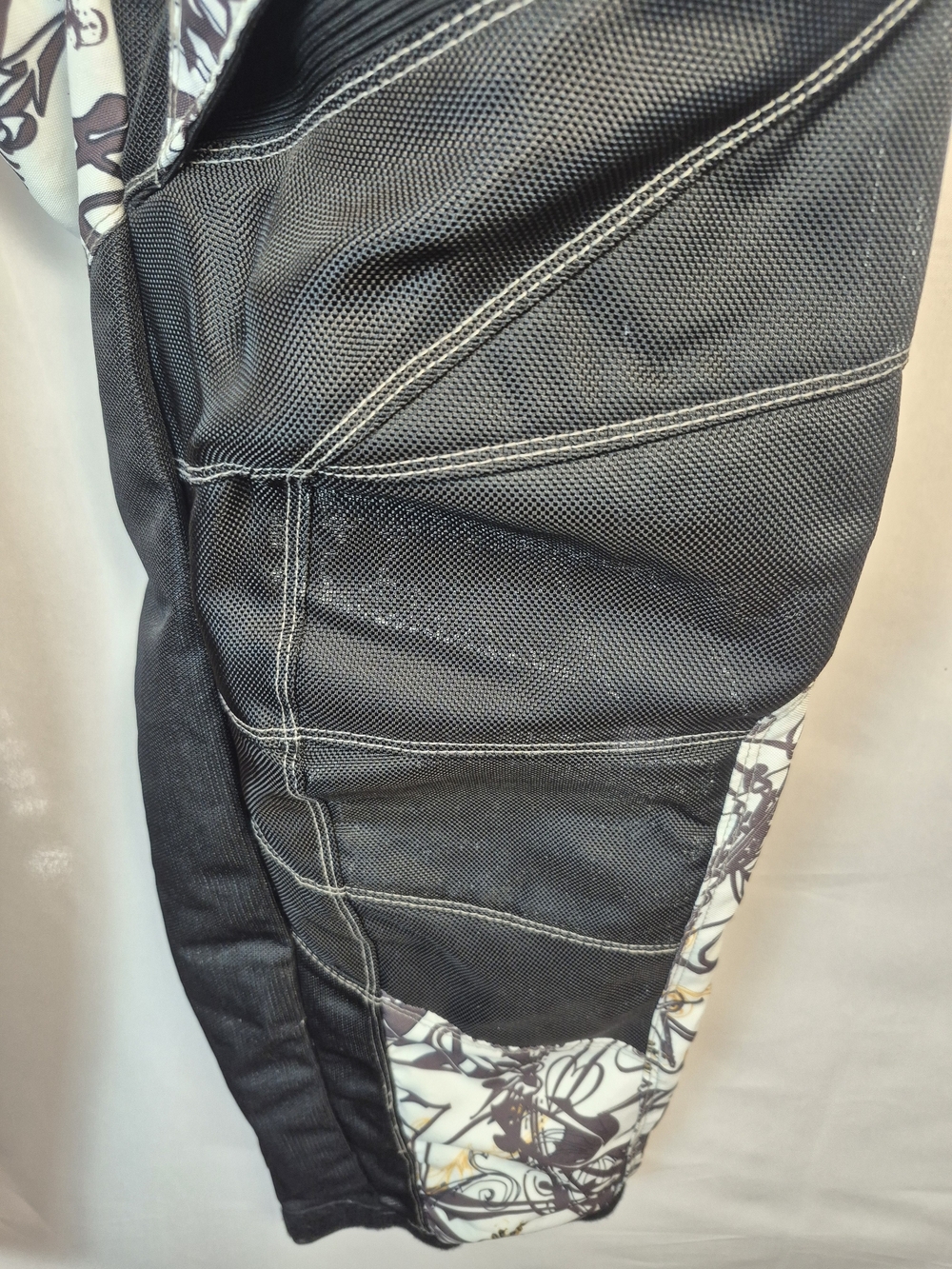 Valken "Chainmail" Graphic Paintball Cargo Pants Size 32-38 - Picture 9 of 9
